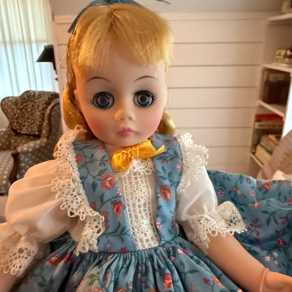 Madame Alexander AMY - Little Women Doll